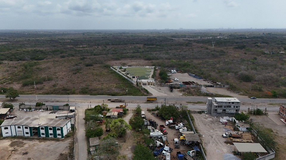 Venta de terreno de uso industrial